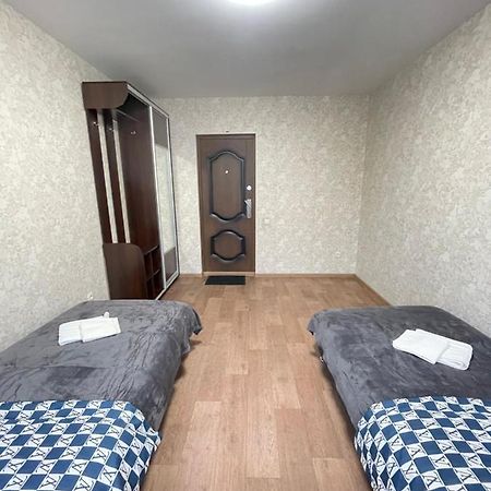 Апартаменты Проспект Победы 101 Cherníhiv Exterior foto