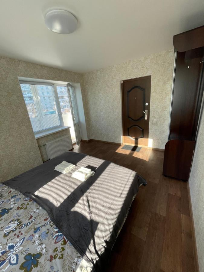 Апартаменты Проспект Победы 101 Cherníhiv Exterior foto
